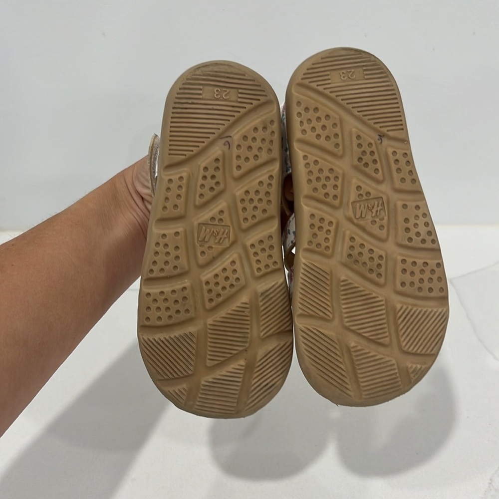 H&M Sandals - Picture 7 of 7
